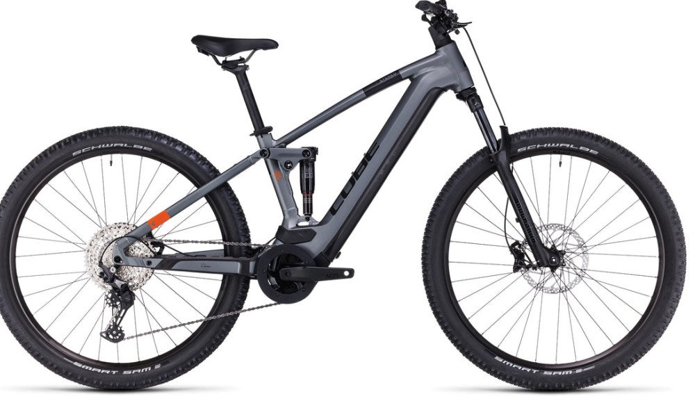 Cube Stereo Hybrid 120 Pro 750